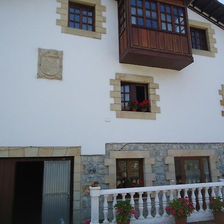 Montanes Hotel Сантилана дел Мар Екстериор снимка