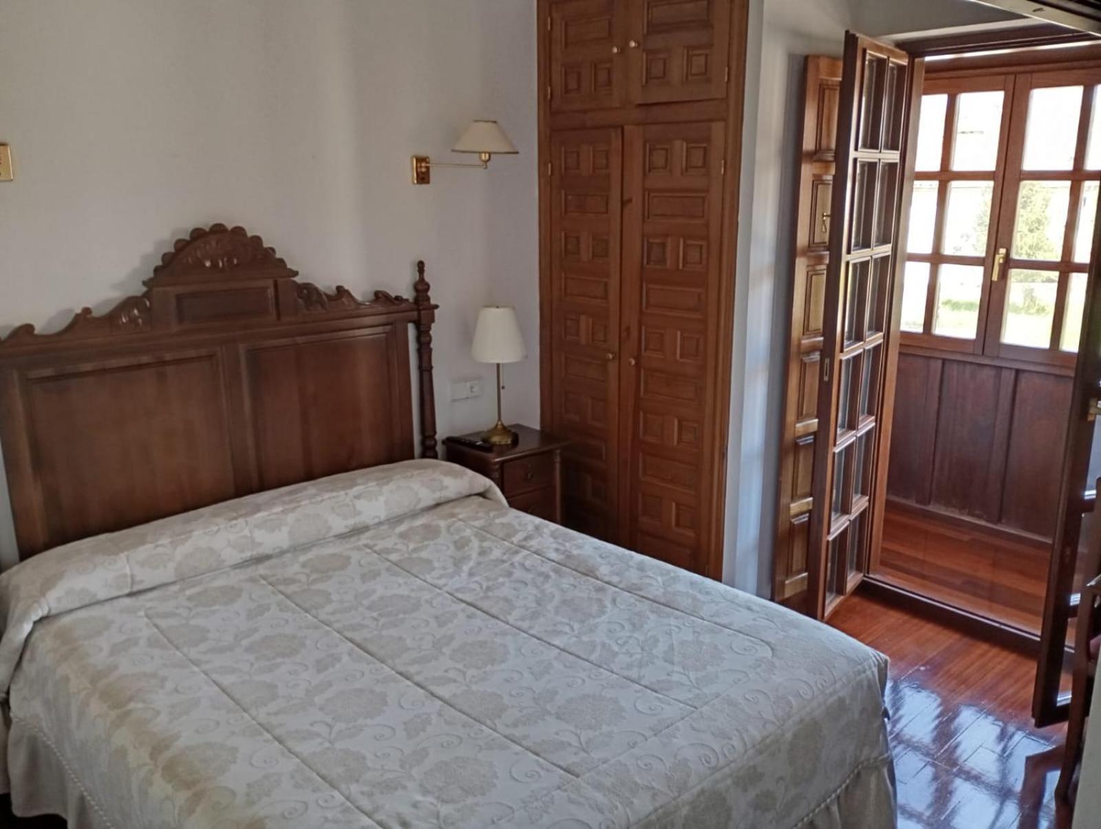 Montanes Hotel Сантилана дел Мар Екстериор снимка